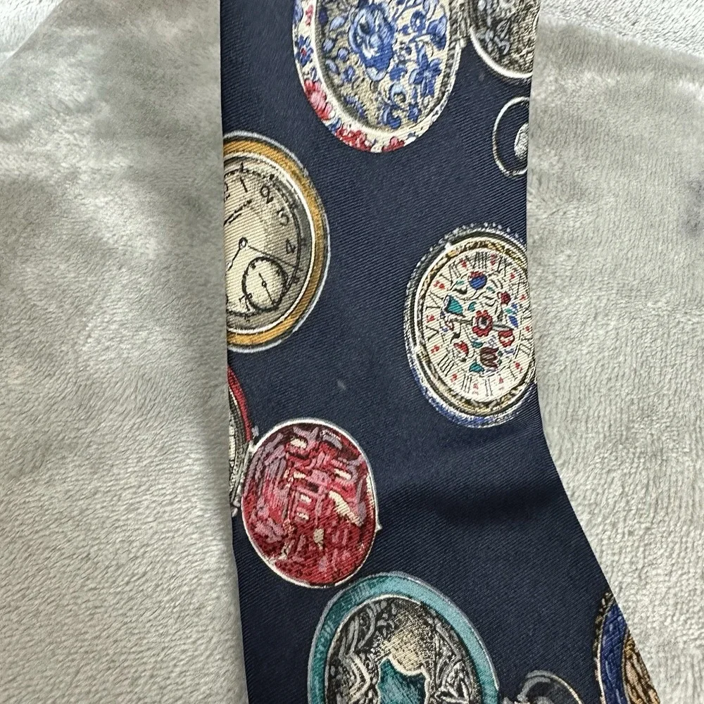 Theme Italy 100% Silk Neck Tie 3.25" x 59" Navy Blue w/ Vintage Pocket Watches - Picture 3 of 3